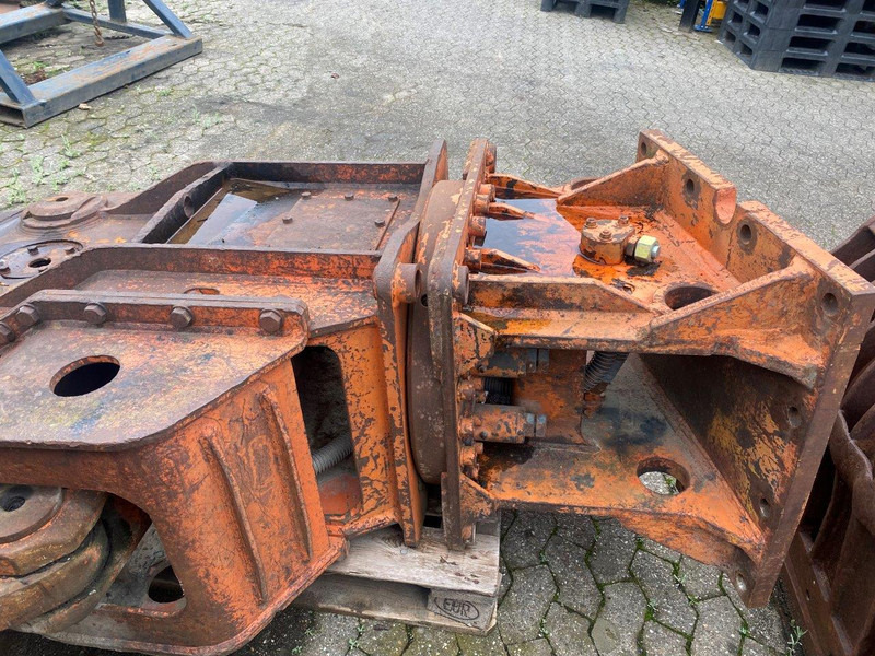 NPK S-24XCR - Tesoura de demolição: foto 5 NPK S-24XCR - Tesoura de demolição: foto 5