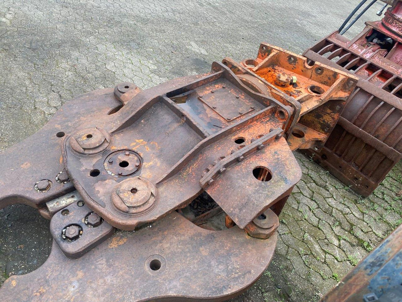 NPK S-24XCR - Tesoura de demolição: foto 3 NPK S-24XCR - Tesoura de demolição: foto 3