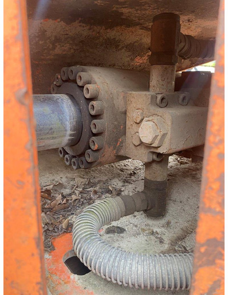 NPK S-24XCR - Tesoura de demolição: foto 4 NPK S-24XCR - Tesoura de demolição: foto 4