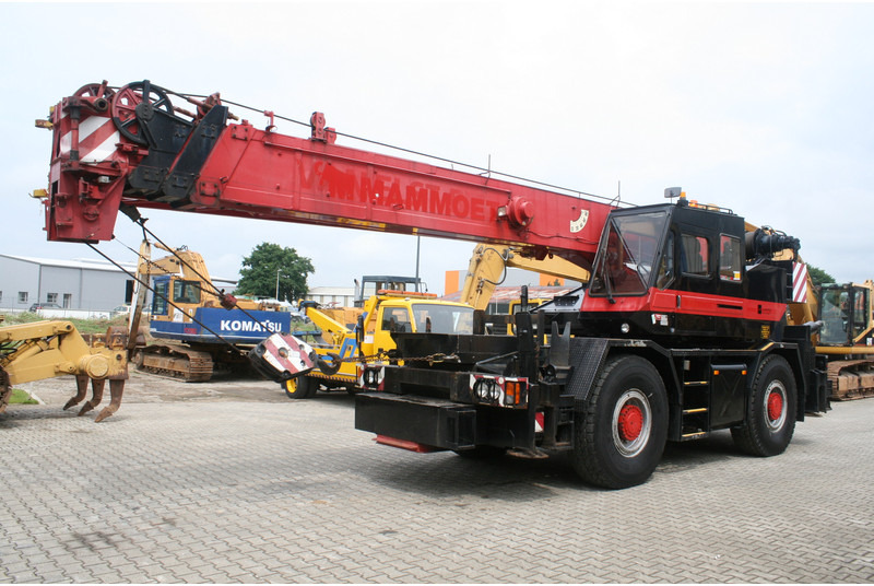 Tadano TR300EX NVT - Grua todo o terreno: foto 1 Tadano TR300EX NVT - Grua todo o terreno: foto 1