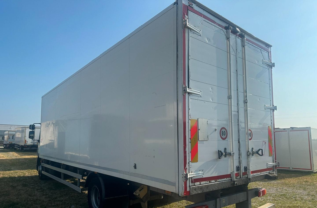 DAF LF 55.220 FURGONE 8 MT. - Camião furgão: foto 4 DAF LF 55.220 FURGONE 8 MT. - Camião furgão: foto 4