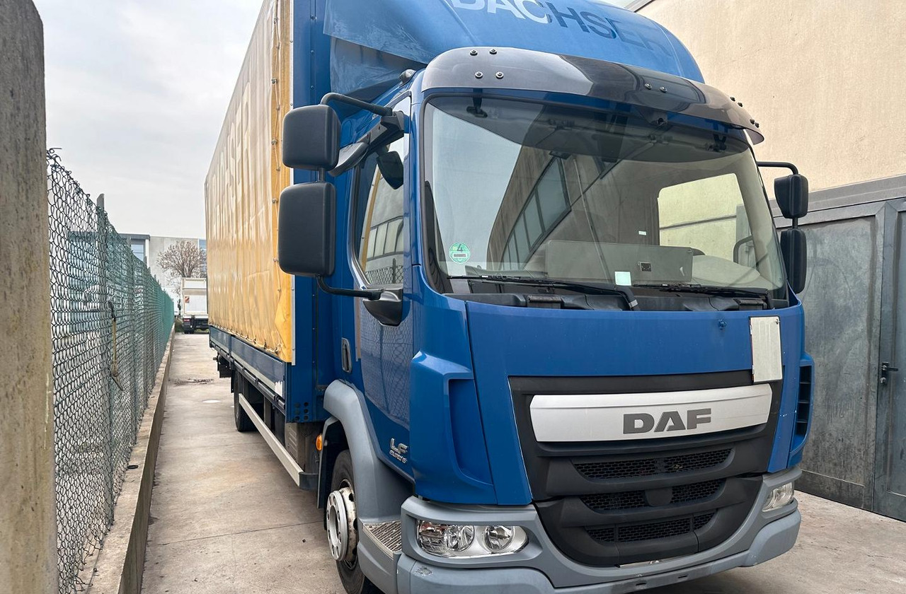 Daf lf 45 220 centina sponda euro 6 - Camião de lona: foto 1 Daf lf 45 220 centina sponda euro 6 - Camião de lona: foto 1