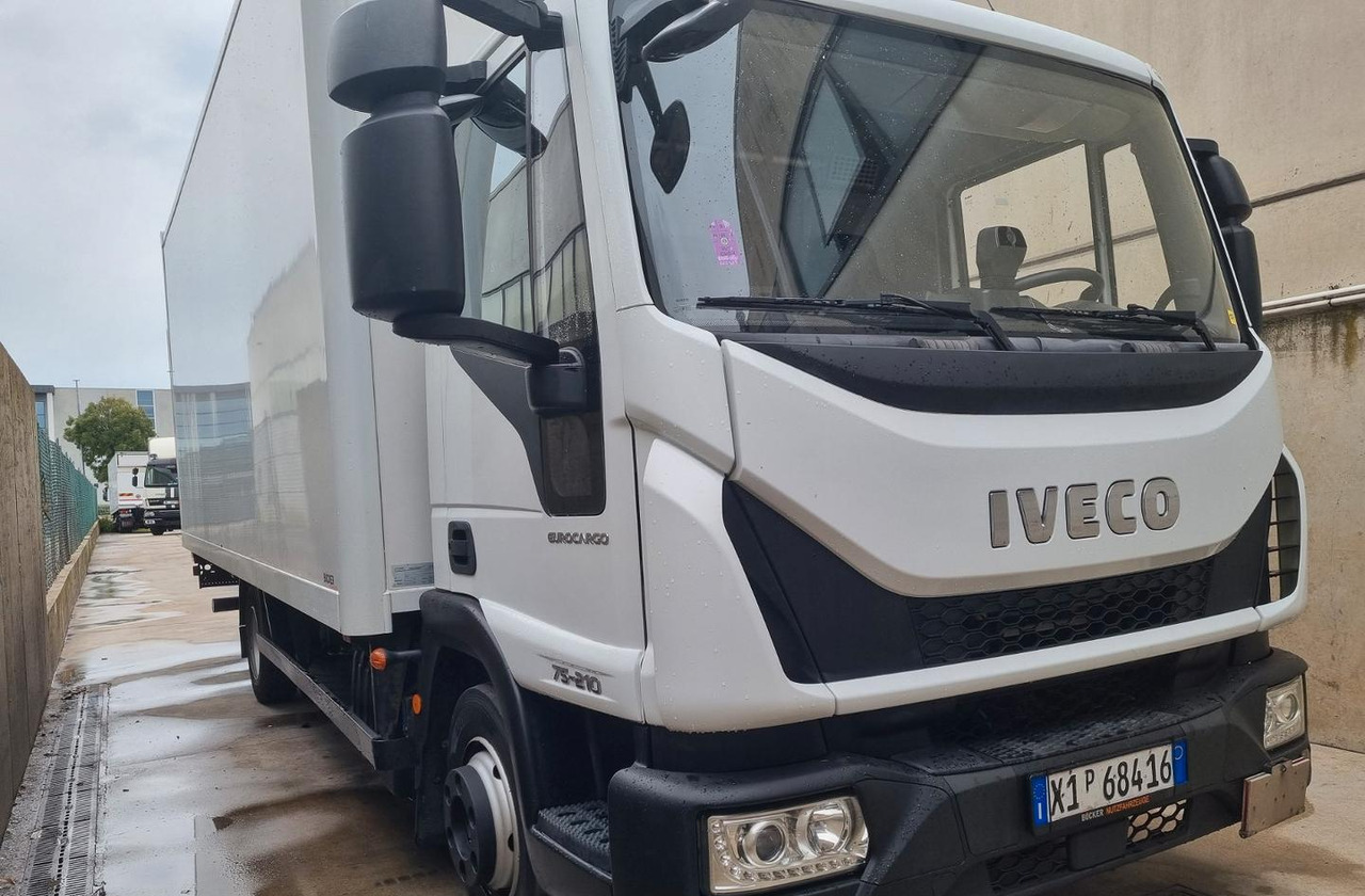 Iveco 75e21 p furgone e sponda euro 6 - Camião furgão: foto 2 Iveco 75e21 p furgone e sponda euro 6 - Camião furgão: foto 2