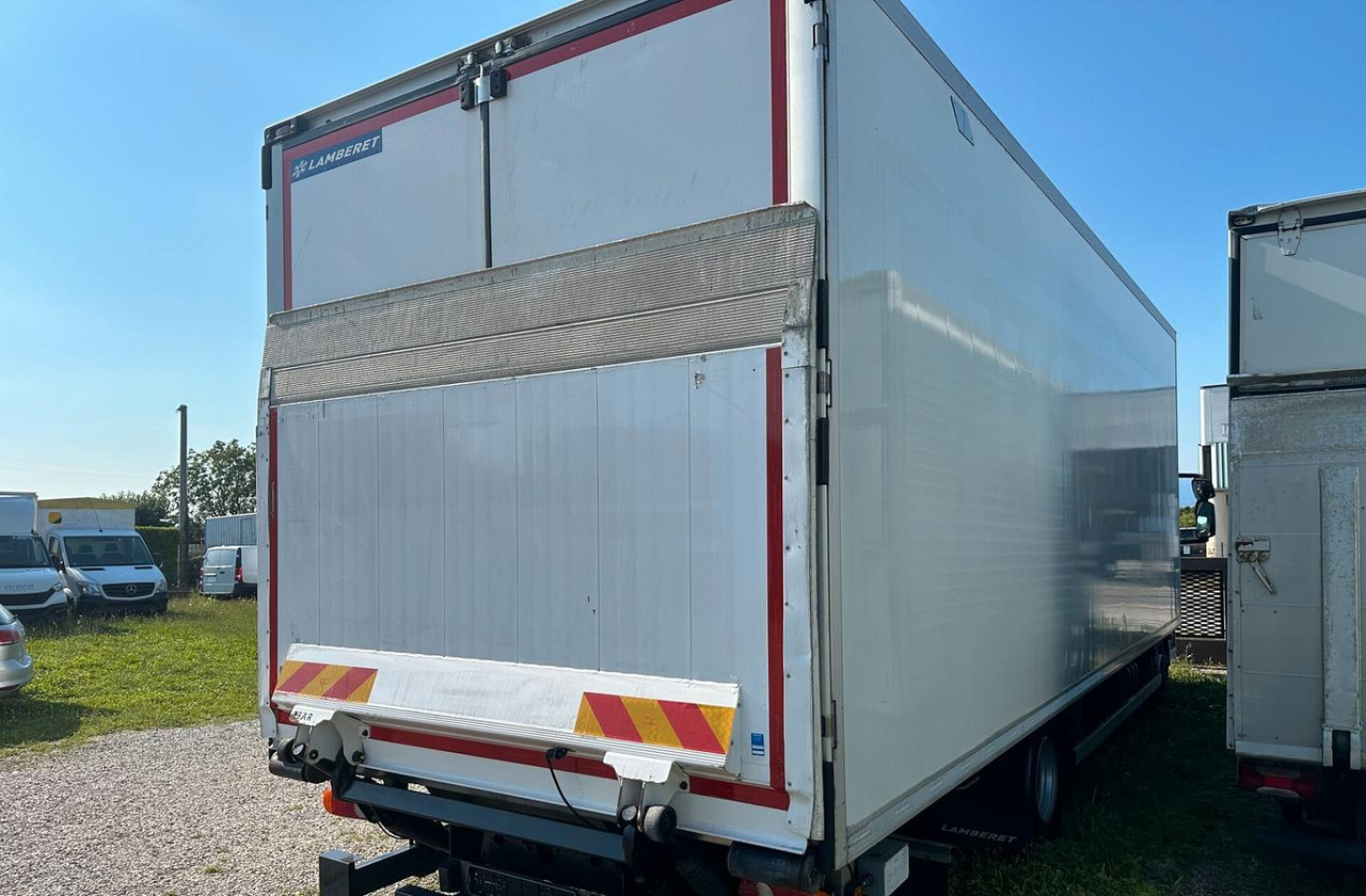 Iveco - Camião frigorífico: foto 3 Iveco - Camião frigorífico: foto 3