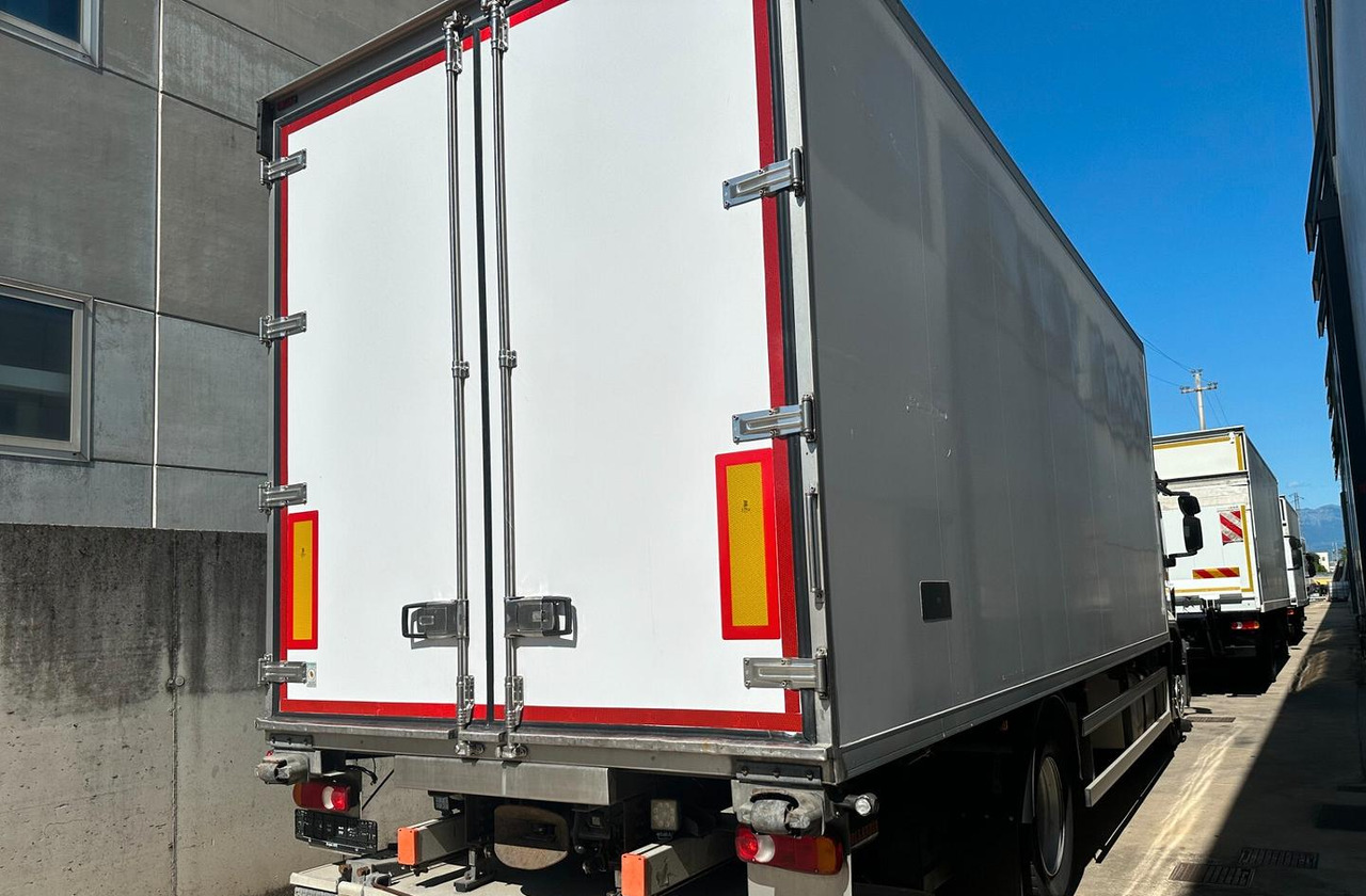 Iveco Stralis 190 frigo sponda euro 6 - Camião frigorífico: foto 3 Iveco Stralis 190 frigo sponda euro 6 - Camião frigorífico: foto 3