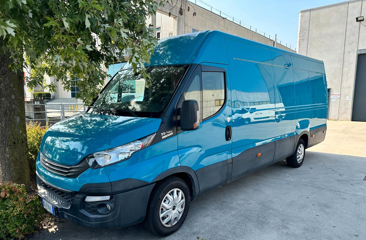 Iveco daily 35s14 passo lungo - Furgão: foto 1 Iveco daily 35s14 passo lungo - Furgão: foto 1