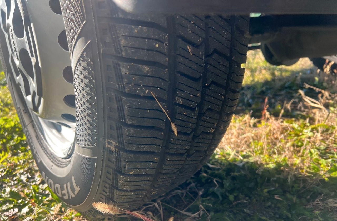 Iveco daily 35s15 furgone euro 6 - Carrinha de contentor: foto 4 Iveco daily 35s15 furgone euro 6 - Carrinha de contentor: foto 4