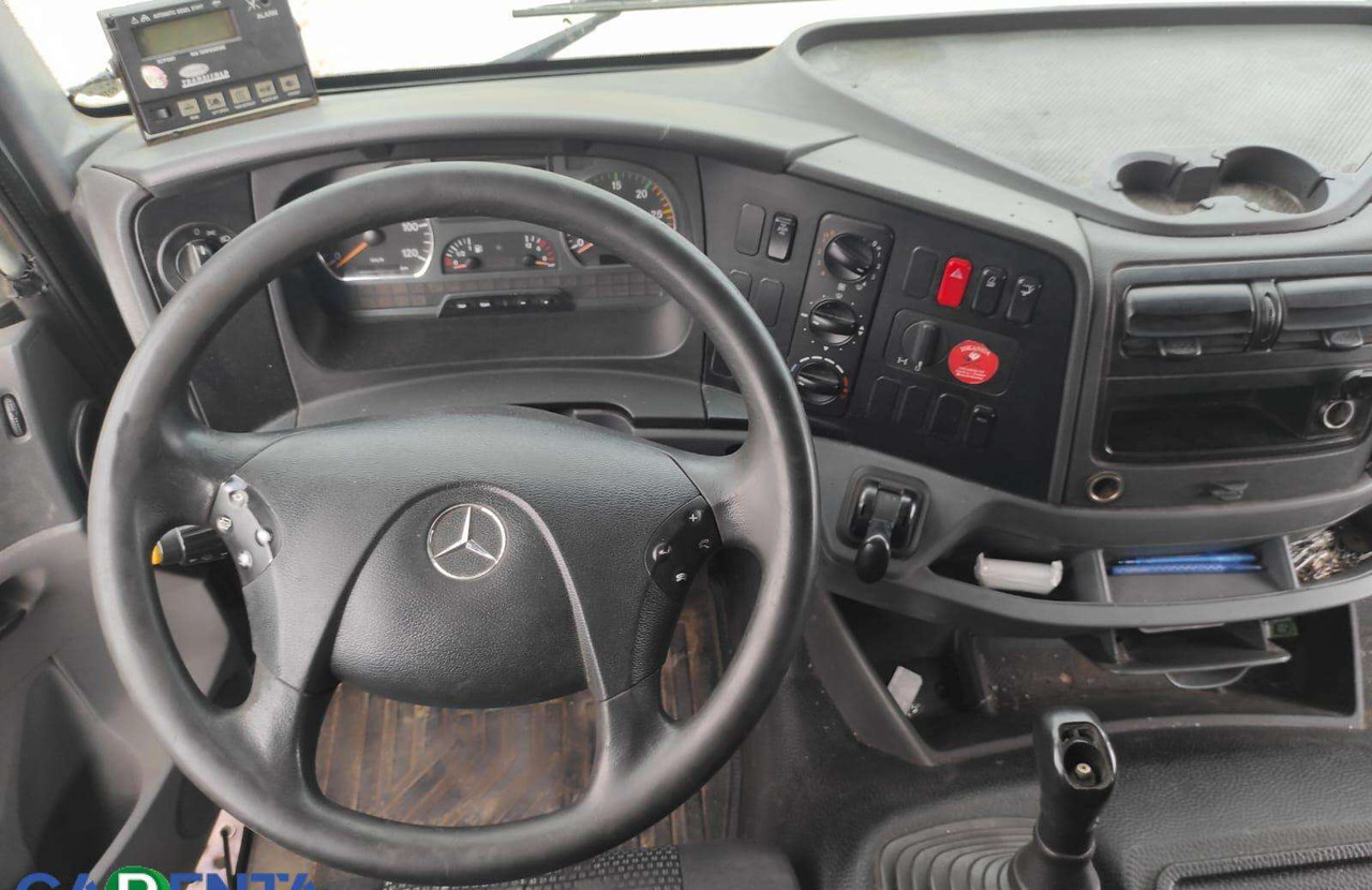 Locação financeira de  Mercedes-Benz 1824 Mercedes-Benz 1824: foto 8