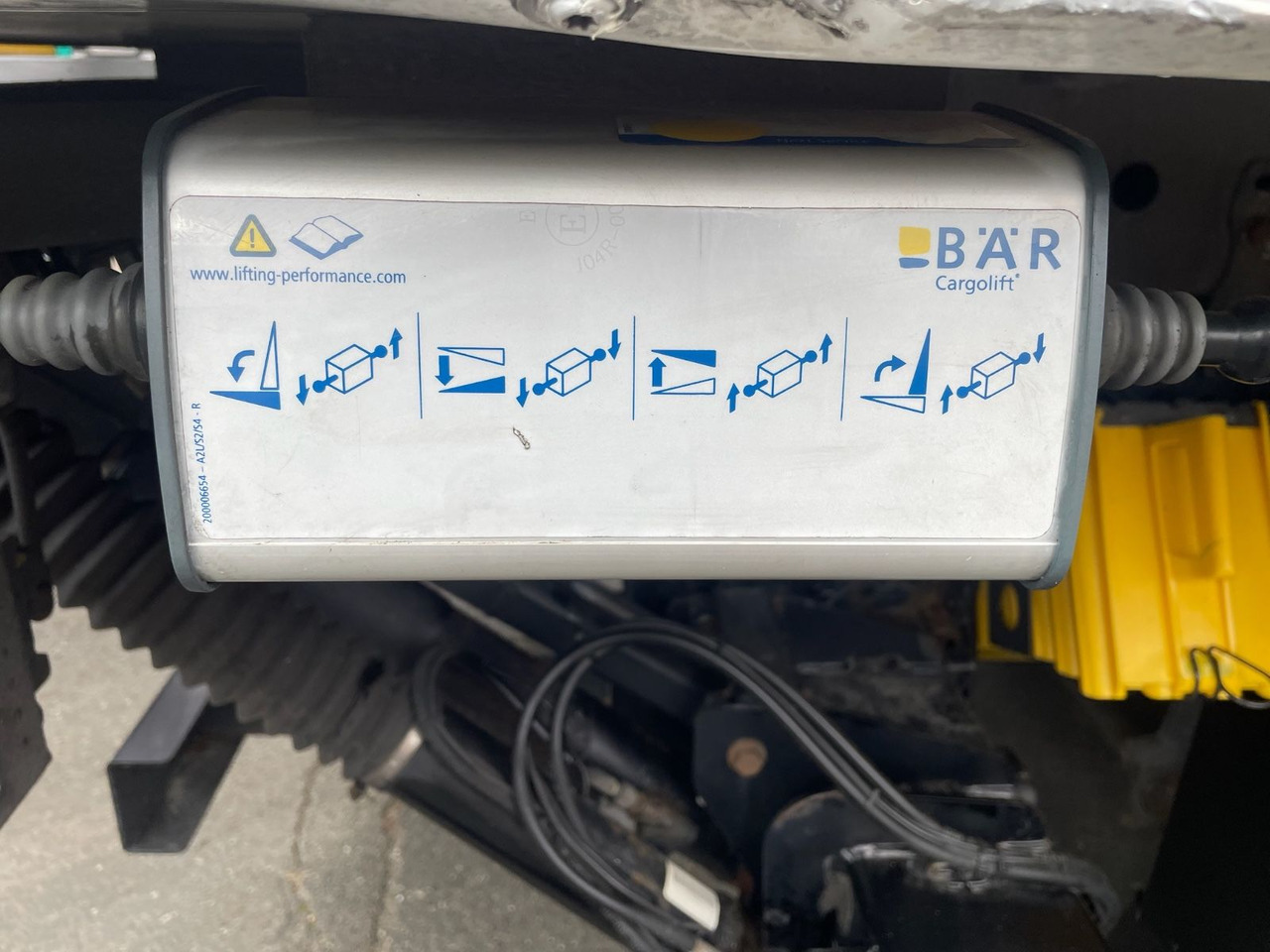 KERSCHER ZAA18 Kühlkoffer/CARRIER/SUPRA900U/LBW - Reboque frigorífico: foto 4 KERSCHER ZAA18 Kühlkoffer/CARRIER/SUPRA900U/LBW - Reboque frigorífico: foto 4