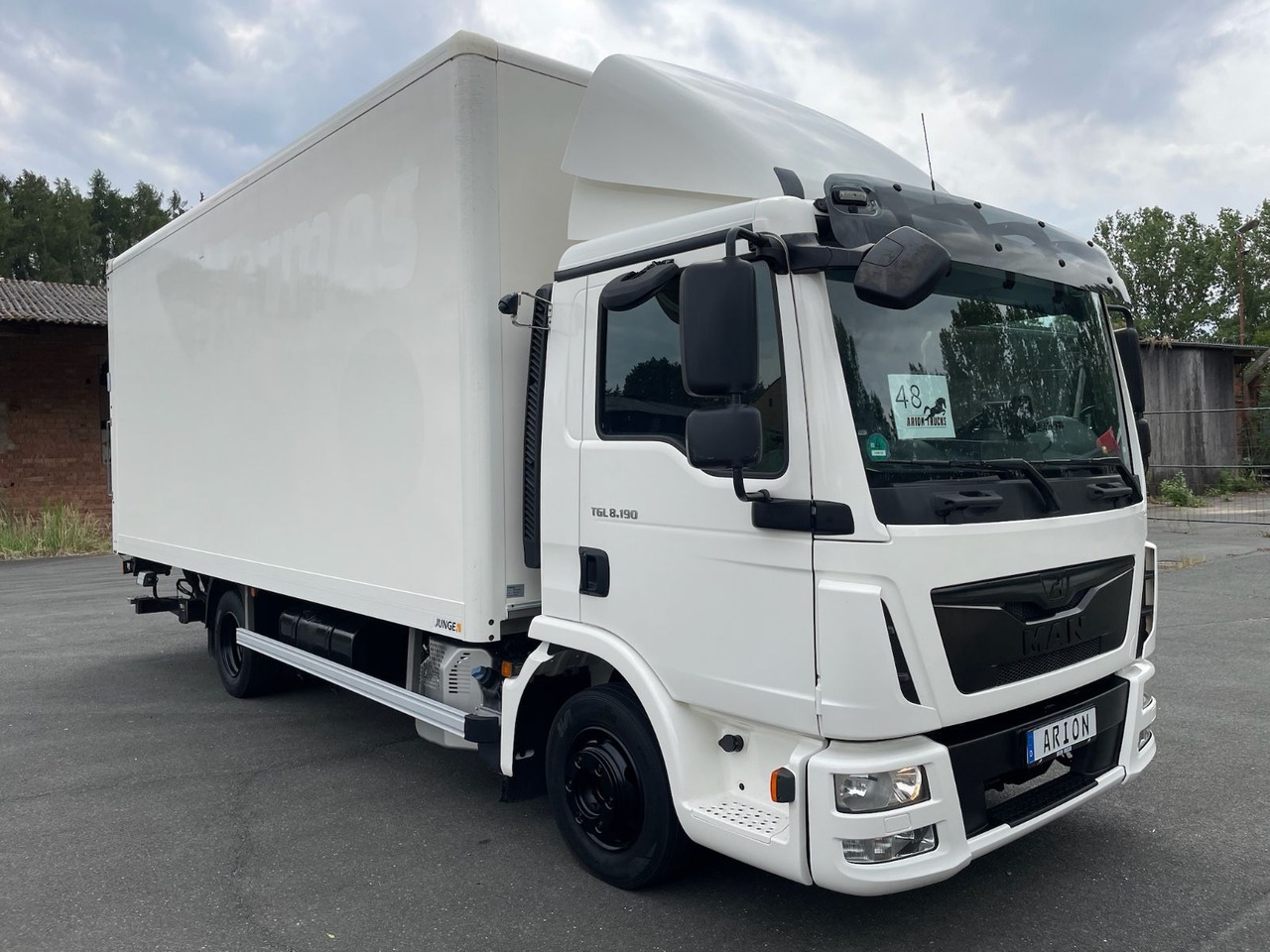 MAN TGL 8.190 4x2 BL Koffer/LBW/BÄR/AC/Kamera/EU6d - Carrinha de contentor: foto 1 MAN TGL 8.190 4x2 BL Koffer/LBW/BÄR/AC/Kamera/EU6d - Carrinha de contentor: foto 1