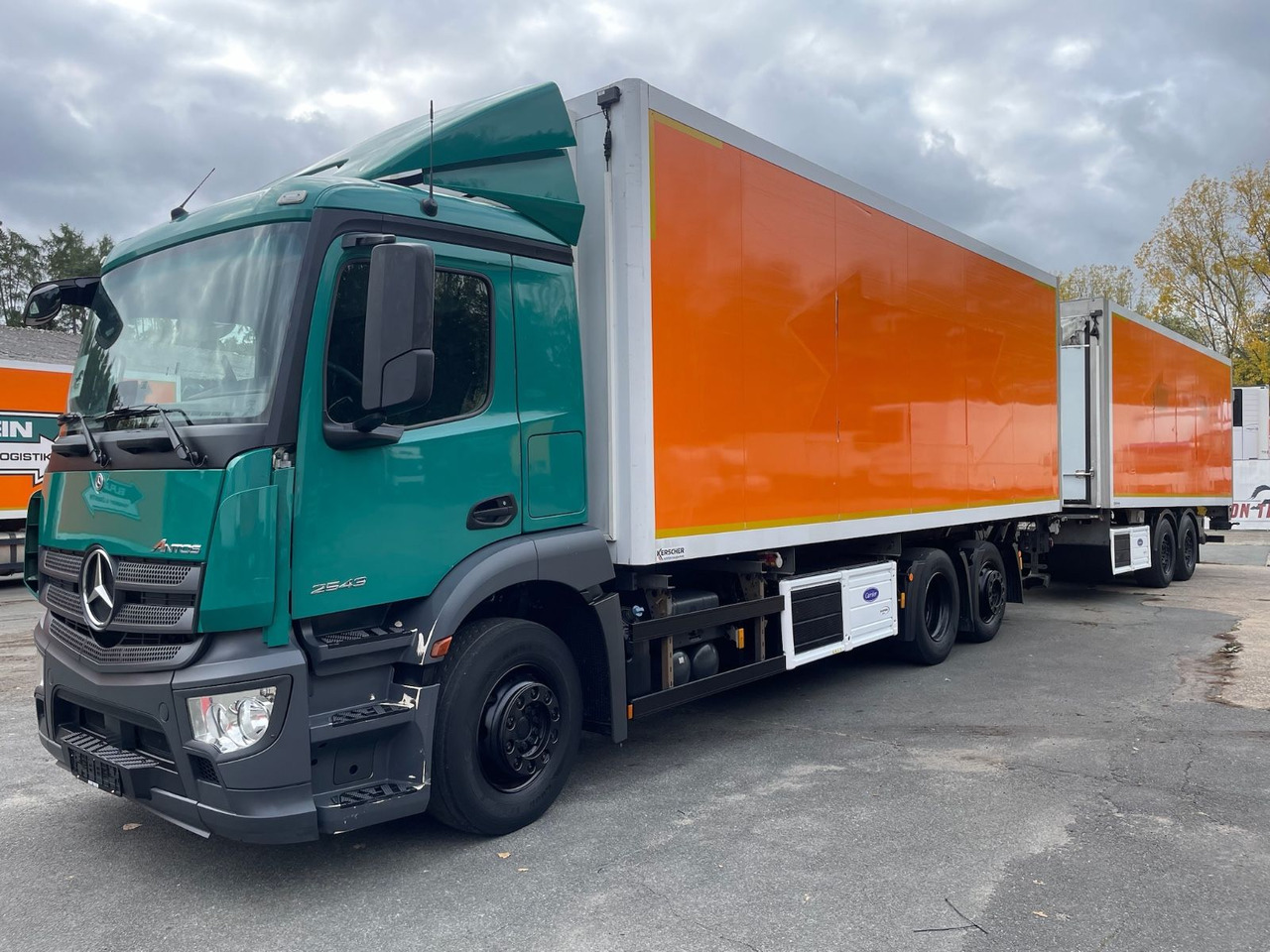 Mercedes-Benz Antos 2543 6x2 Kühlkoffer/CARRIER/NLA/LBW/AC/EU6 - Camião frigorífico: foto 3 Mercedes-Benz Antos 2543 6x2 Kühlkoffer/CARRIER/NLA/LBW/AC/EU6 - Camião frigorífico: foto 3