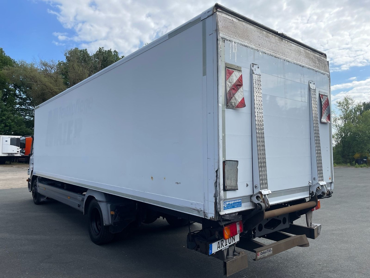Mercedes-Benz Atego 2 1222 4x2 Koffer/LBW/DAUTEL/8,25m/AC/EU5 - Camião furgão: foto 4 Mercedes-Benz Atego 2 1222 4x2 Koffer/LBW/DAUTEL/8,25m/AC/EU5 - Camião furgão: foto 4