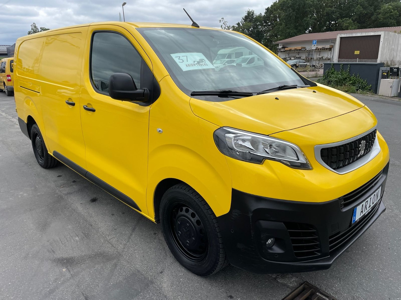 Peugeot Expert Kasten Pro L3/2.0 BlueHDI/AC/15xVerfügbar - Furgão compacto: foto 1 Peugeot Expert Kasten Pro L3/2.0 BlueHDI/AC/15xVerfügbar - Furgão compacto: foto 1
