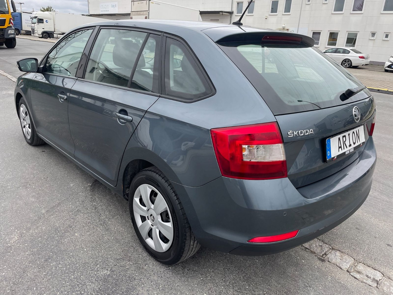 Skoda Rapid Spaceback Ambition - Carrinha: foto 4 Skoda Rapid Spaceback Ambition - Carrinha: foto 4