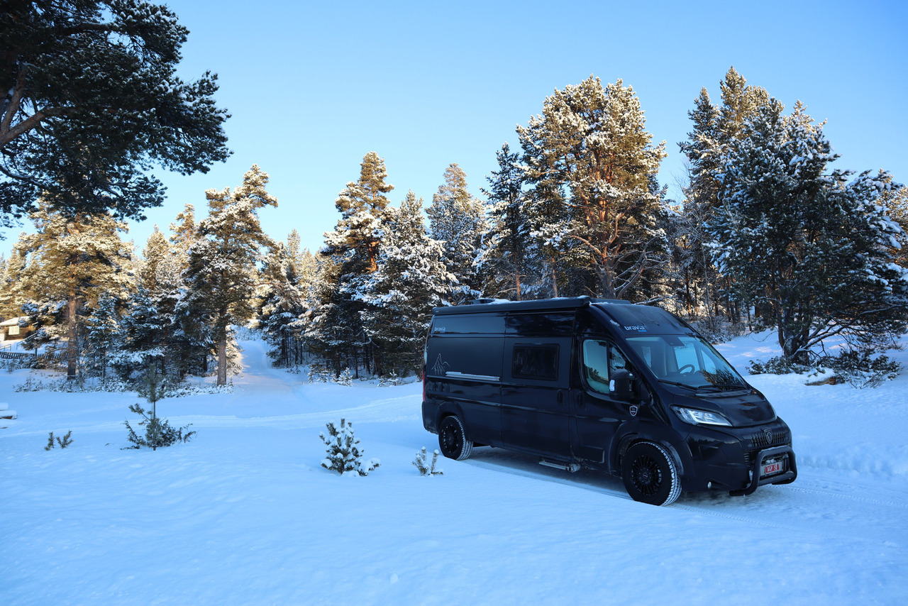 Bravia Swan 599 Nordic - Campervan: foto 1 Bravia Swan 599 Nordic - Campervan: foto 1