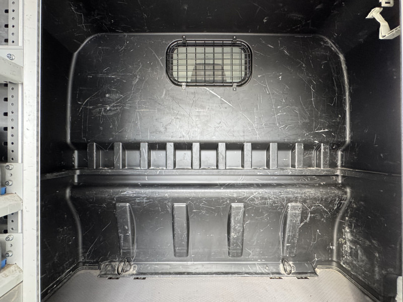 Furgão, Carrinha cabine dupla Ford Transit Custom 320 2.0 TDCI 130PK Automaat L2H1 Dubbele Cabine Adaptieve Cruise Control Airco Trekhaak Stoelverwarming Parkeersensoren Navigatie Camera: foto 17 Furgão, Carrinha cabine dupla Ford Transit Custom 320 2.0 TDCI 130PK Automaat L2H1 Dubbele Cabine Adaptieve Cruise Control Airco Trekhaak Stoelverwarming Parkeersensoren Navigatie Camera: foto 17