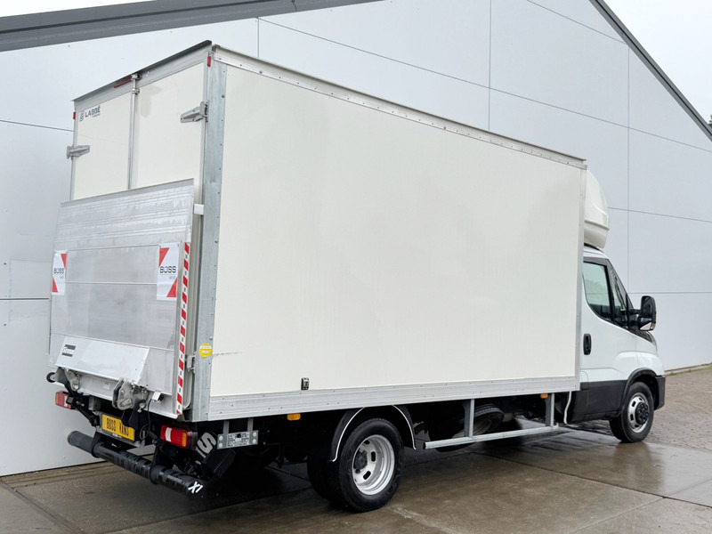 Iveco Daily 35C16 3.0L Laadklep Dubbellucht Climate Control Cruise Control Meubelbak Bakwagen Koffer - Carrinha de contentor: foto 3 Iveco Daily 35C16 3.0L Laadklep Dubbellucht Climate Control Cruise Control Meubelbak Bakwagen Koffer - Carrinha de contentor: foto 3