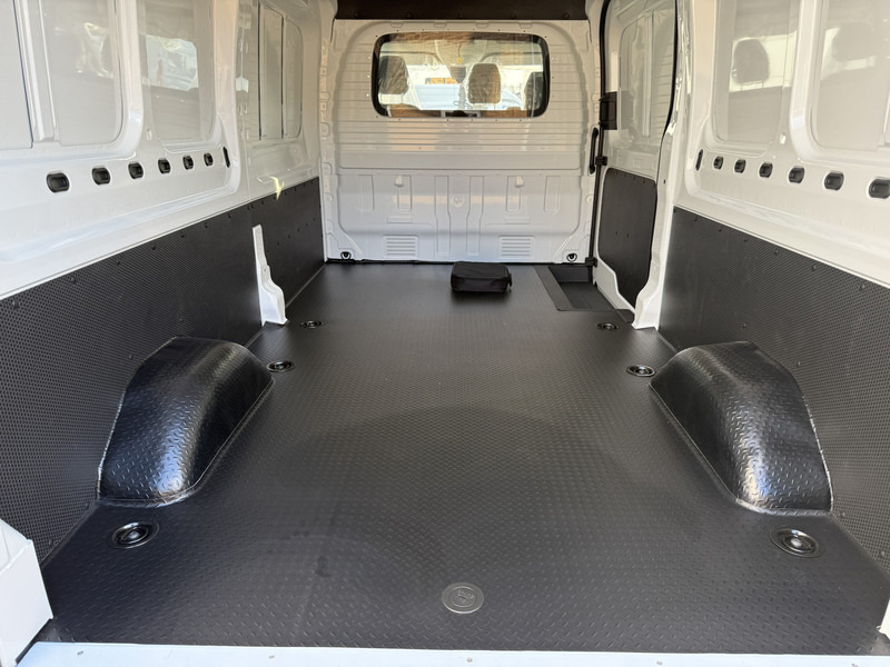 Furgão, Carrinha elétrica novo Maxus eDeliver 9 89kWh Nieuw Elektrisch 89kWh 353km WLTP L3H3 204PK Snelladen LED Airco Adaptieve Cruise Control Camera Carplay BPM Vrij: foto 13