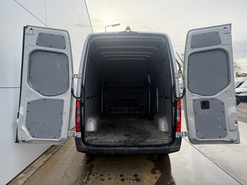 Locação financeira de Mercedes-Benz Sprinter 315 1.9 CDI Automaat L2H2 Climate Control Carplay Camera Parkeersensoren voor achter Mercedes-Benz Sprinter 315 1.9 CDI Automaat L2H2 Climate Control Carplay Camera Parkeersensoren voor achter: foto 11