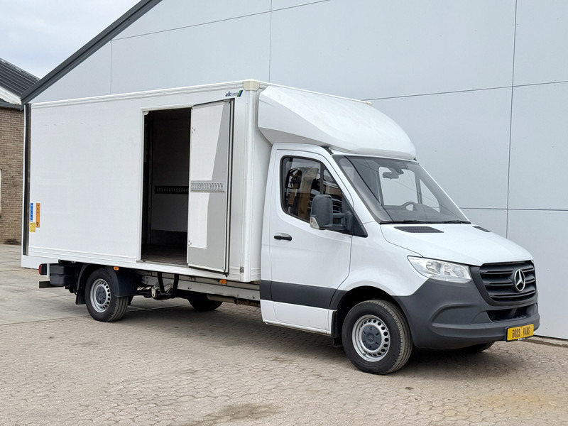 Mercedes-Benz Sprinter 315 1.9 CDI Automaat Laadklep Airco Cruise Control Carplay Bakwagen Meubelbak Koffer - Carrinha de contentor: foto 5 Mercedes-Benz Sprinter 315 1.9 CDI Automaat Laadklep Airco Cruise Control Carplay Bakwagen Meubelbak Koffer - Carrinha de contentor: foto 5