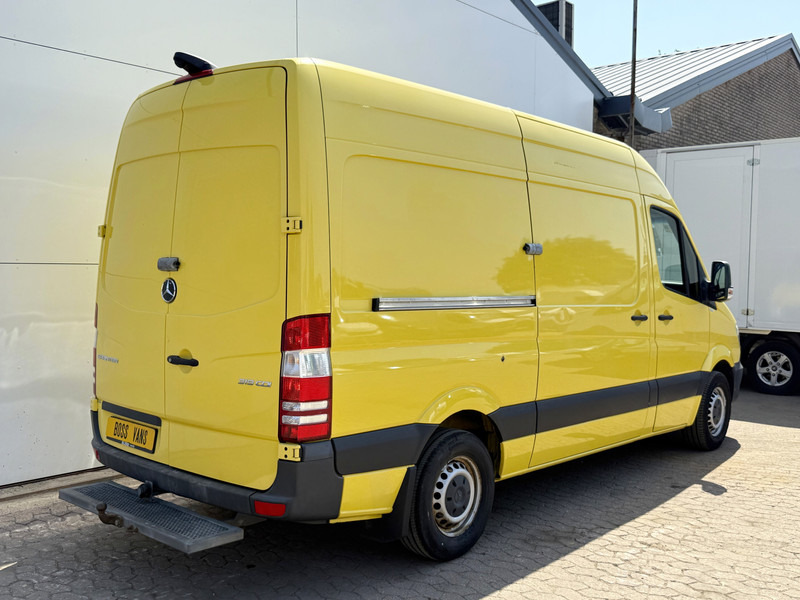 Mercedes-Benz Sprinter 319 3.0 CDI V6 Automaat L2H2 Climate Control Cruise Control Trekhaak Camera Stoelverwarming - Furgão: foto 3 Mercedes-Benz Sprinter 319 3.0 CDI V6 Automaat L2H2 Climate Control Cruise Control Trekhaak Camera Stoelverwarming - Furgão: foto 3
