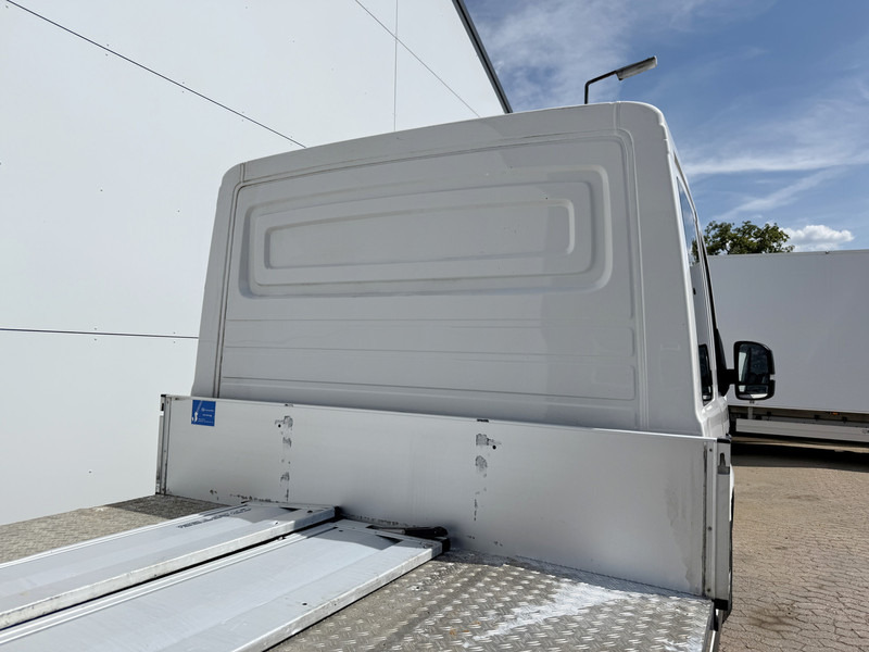 Carrinha de caixa aberta Volkswagen Crafter 2.0 TDI 102PK Open laadbak Airco Cruise Control Carplay Camera Trekhaak: foto 11
