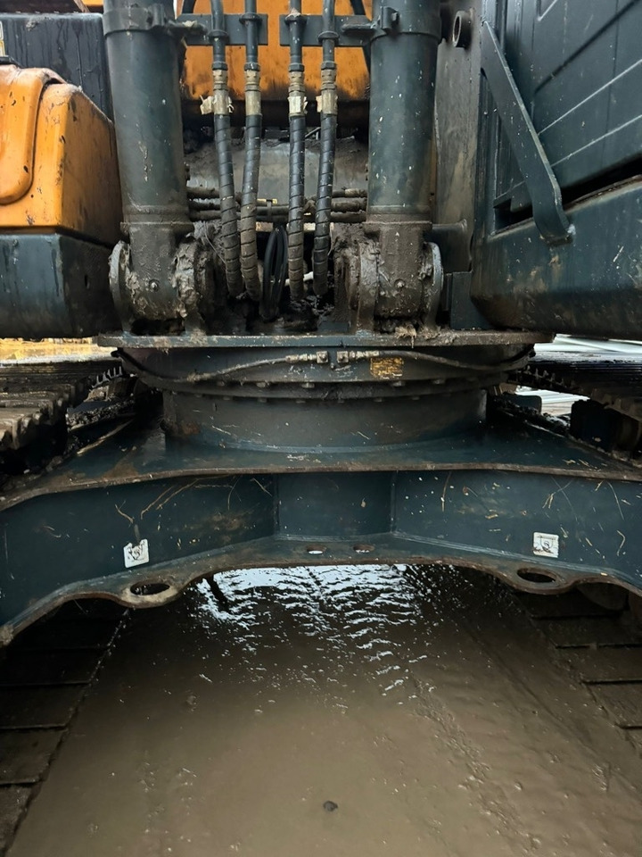 Escavadora de rastos Hyundai HX140L: foto 7
