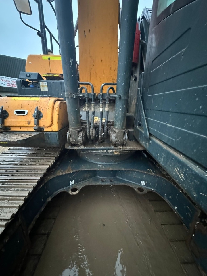 Escavadora de rastos Hyundai HX140L: foto 8