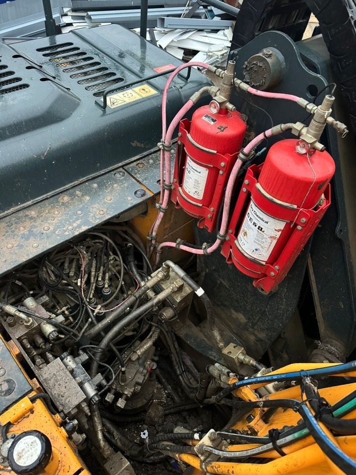 Escavadora de rastos Hyundai HX140L: foto 16