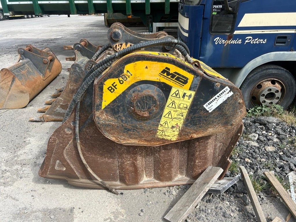 MB Crusher BF 60.1 - Balde: foto 3 MB Crusher BF 60.1 - Balde: foto 3