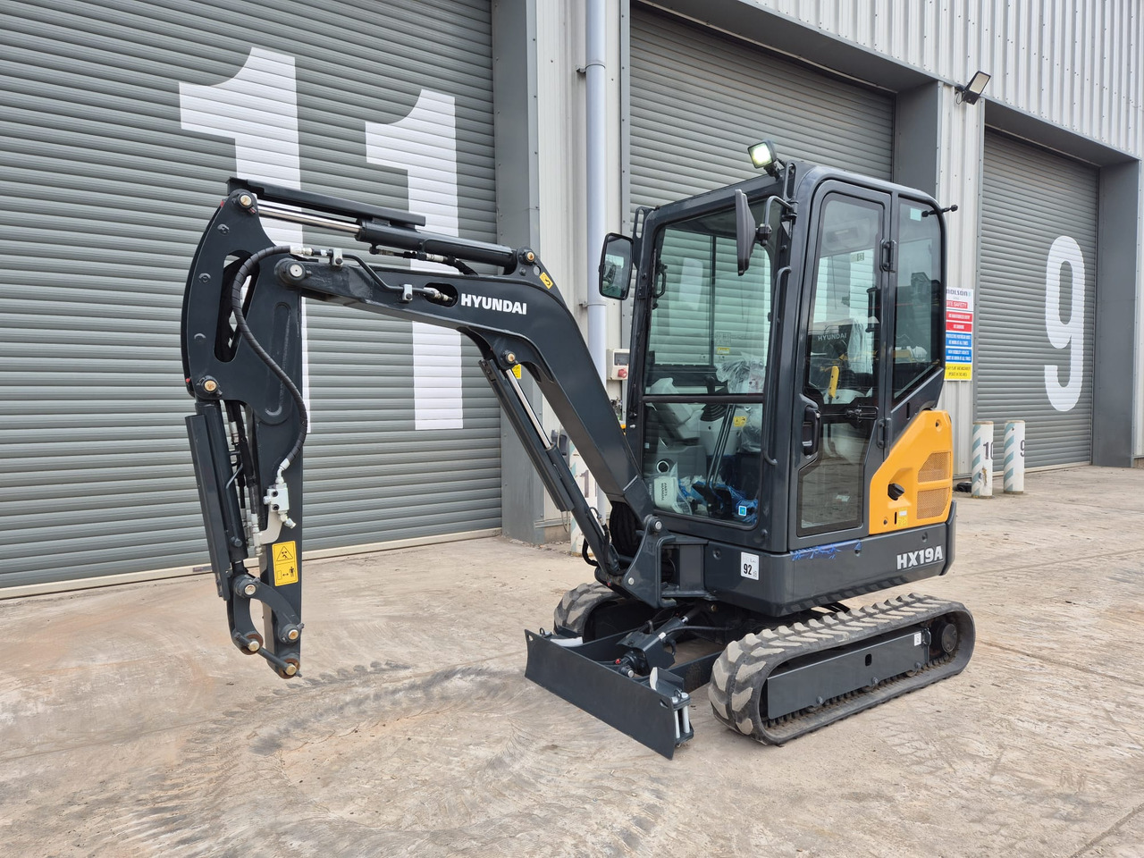 Hyundai HX19A - Mini escavadeira: foto 1 Hyundai HX19A - Mini escavadeira: foto 1