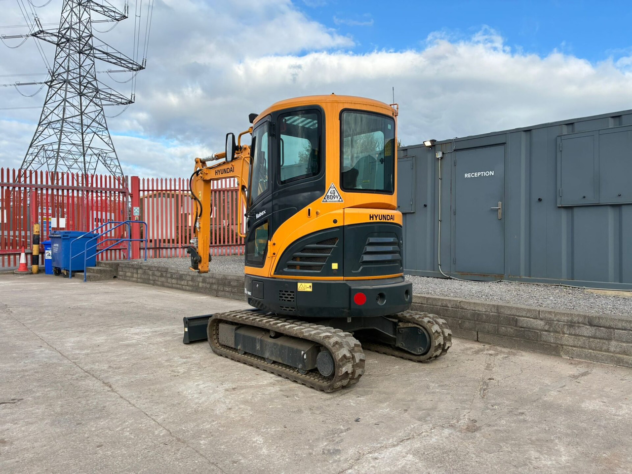 Hyundai R30Z-9AK - Mini escavadeira: foto 3 Hyundai R30Z-9AK - Mini escavadeira: foto 3