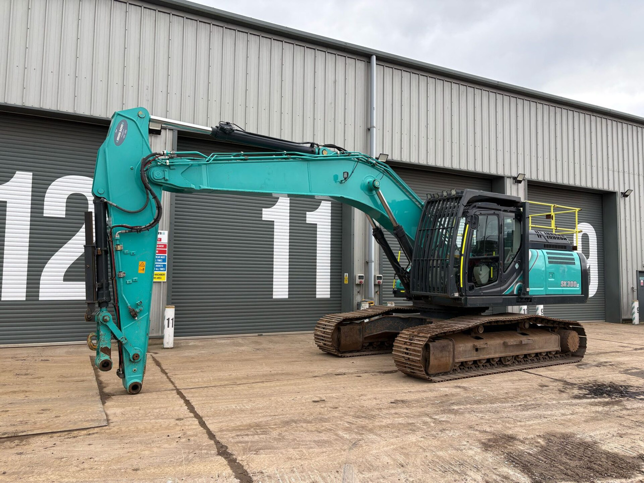Kobelco SK300LC-10E - Escavadora de rastos: foto 1 Kobelco SK300LC-10E - Escavadora de rastos: foto 1