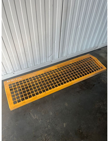 Liebherr A904 Li/A904C Li/R904/R904C - Para-choque: foto 1 Liebherr A904 Li/A904C Li/R904/R904C - Para-choque: foto 1