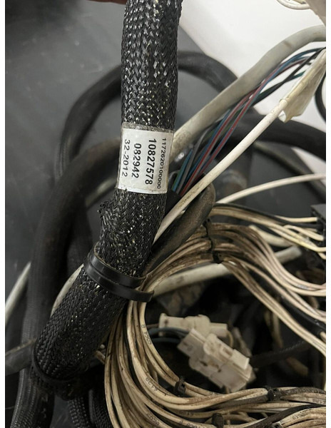 Liebherr Kabelboom - Cables/ Wire harness: foto 3 Liebherr Kabelboom - Cables/ Wire harness: foto 3