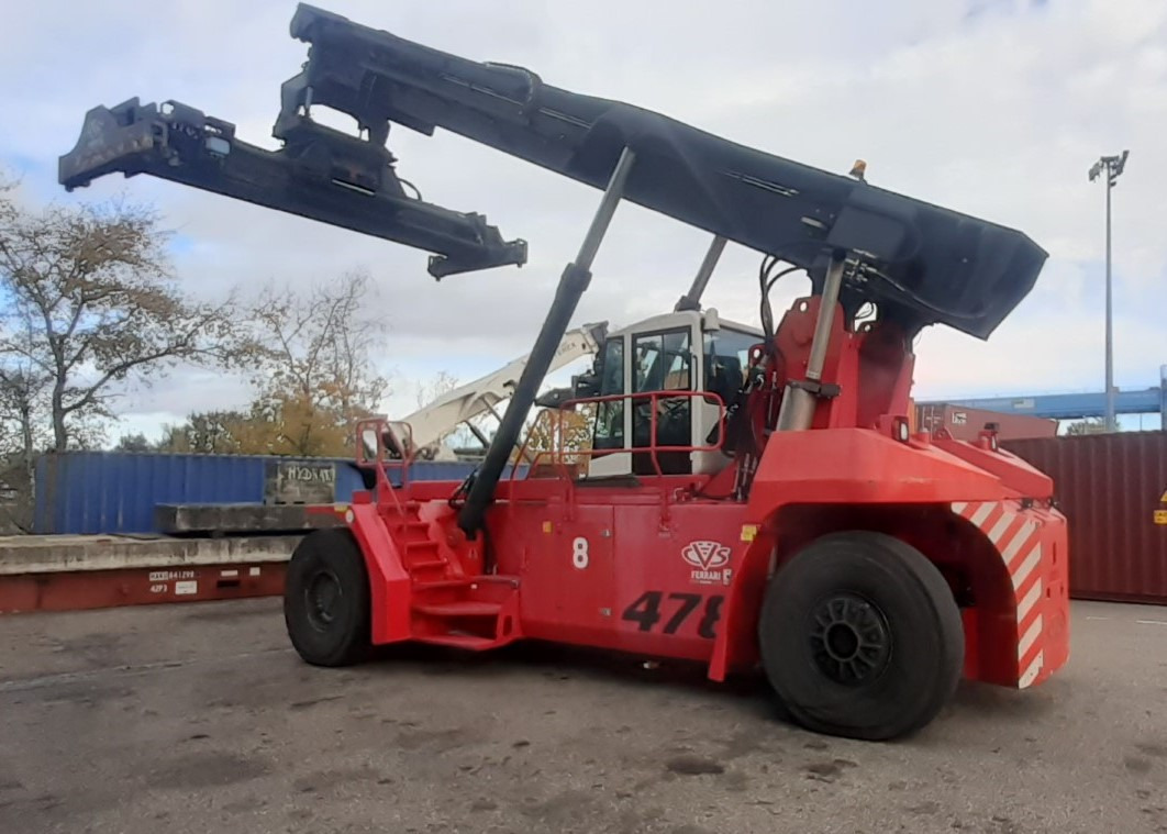 CVS FERRARI F478.6S - Reachstacker porta contentores: foto 1 CVS FERRARI F478.6S - Reachstacker porta contentores: foto 1