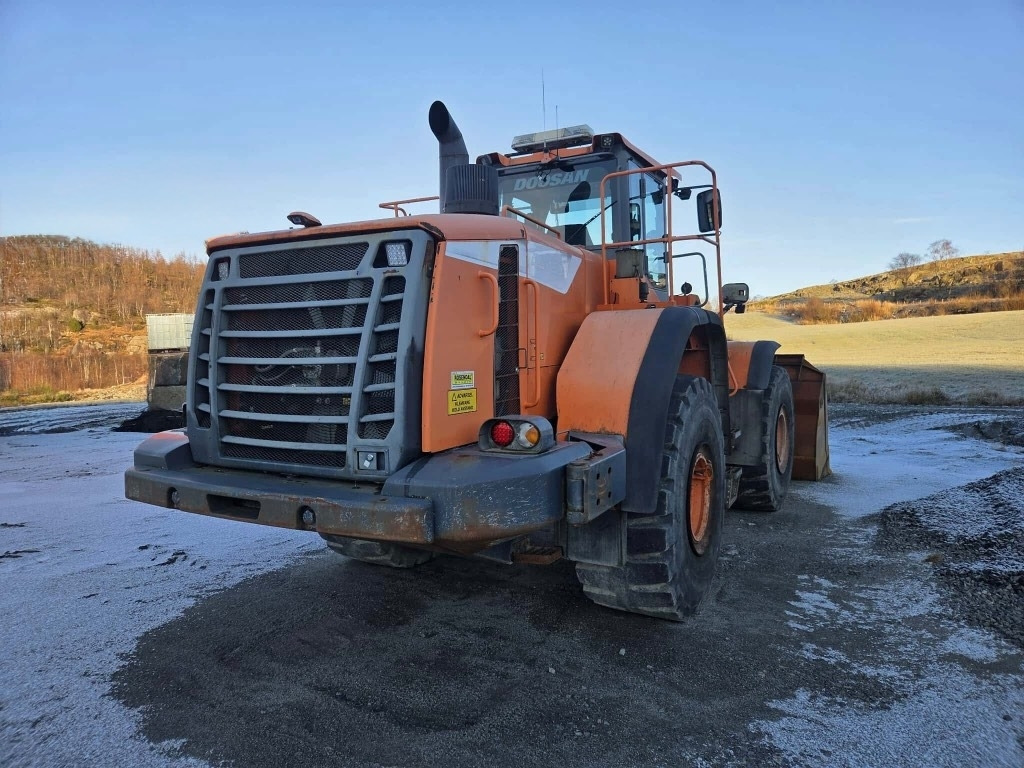 Doosan DL 450-5 - Pá carregadora de rodas: foto 4 Doosan DL 450-5 - Pá carregadora de rodas: foto 4