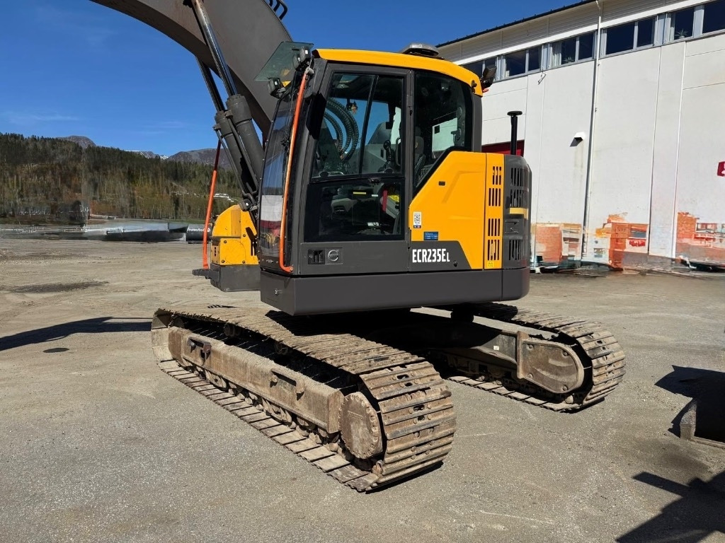Volvo ECR 235 E - Escavadora de rastos: foto 1 Volvo ECR 235 E - Escavadora de rastos: foto 1