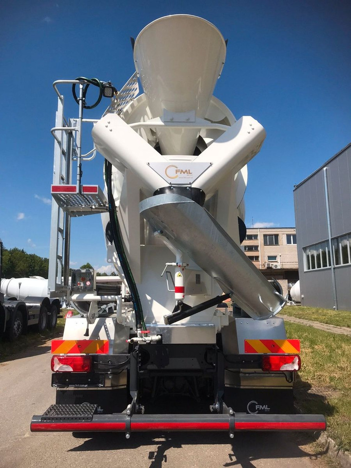 Scania P420 8X4 FML 10 M3 Scania P420 8X4 FML 10 M3 - Camião betoneira: foto 5 Scania P420 8X4 FML 10 M3 Scania P420 8X4 FML 10 M3 - Camião betoneira: foto 5