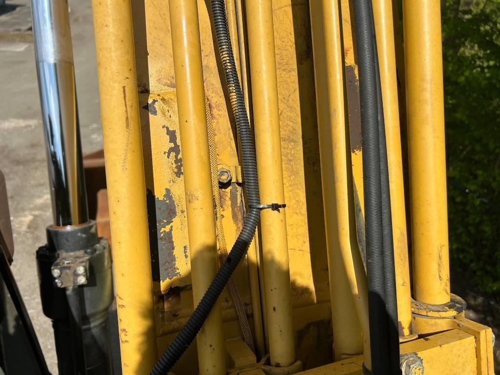 Escavadora de rastos CAT 323 E: foto 28