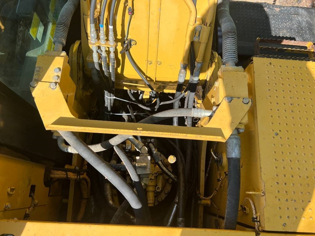Escavadora de rastos CAT 323 E: foto 25