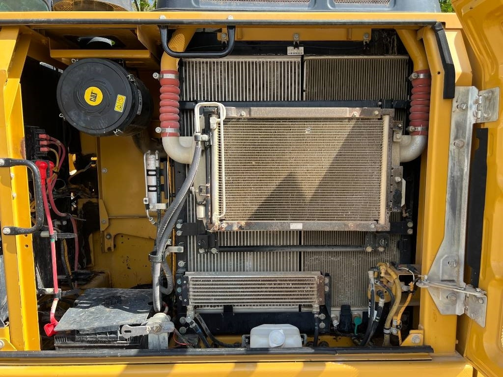 Escavadora de rastos CAT 323 E: foto 36