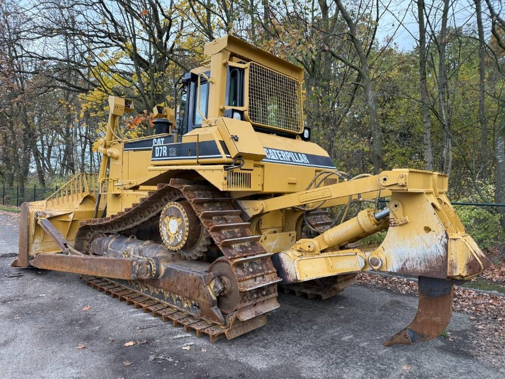CAT D7R XR CE / LOW HOURS / TOP CONDITION - Buldôzer: foto 3 CAT D7R XR CE / LOW HOURS / TOP CONDITION - Buldôzer: foto 3