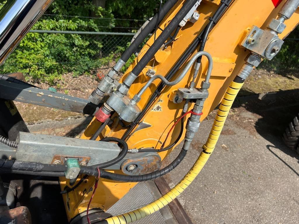 Escavadeira de rodas Liebherr A 918: foto 20