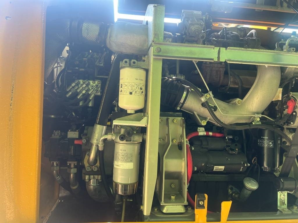 Escavadeira de rodas Liebherr A 918: foto 25