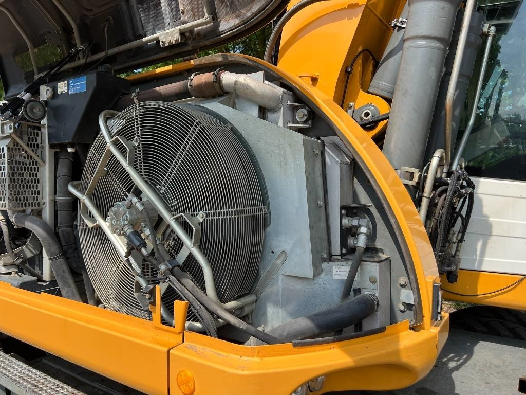 Escavadeira de rodas Liebherr A 918: foto 24