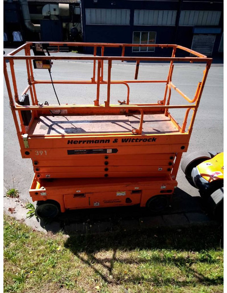 Haulotte Compact 14 - Plataforma de Tijera/ Plataforma de tesoura: foto 4 Haulotte Compact 14 - Plataforma de Tijera/ Plataforma de tesoura: foto 4