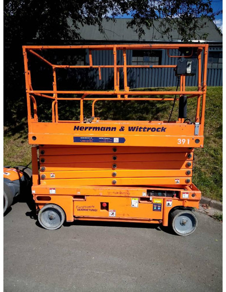 Haulotte Compact 14 - Plataforma de Tijera/ Plataforma de tesoura: foto 1 Haulotte Compact 14 - Plataforma de Tijera/ Plataforma de tesoura: foto 1