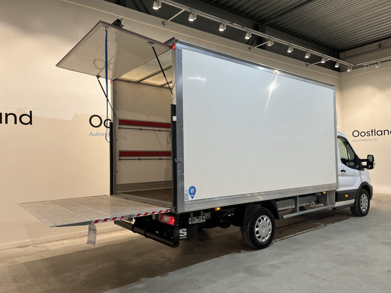 Ford Transit 2.0 TDCI L4 Trend RWD 130 PK Bakwagen / Sörensen Laadklep / Meubelbak / Euro 6 / Airco / Cruise Control / 3-Zits / 30.200 KM !! - Carrinha de contentor: foto 2 Ford Transit 2.0 TDCI L4 Trend RWD 130 PK Bakwagen / Sörensen Laadklep / Meubelbak / Euro 6 / Airco / Cruise Control / 3-Zits / 30.200 KM !! - Carrinha de contentor: foto 2