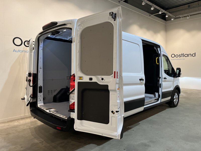 Ford Transit 350 2.0 TDCI L3H2 Limited 130 PK Automaat / Euro 6 / Airco / Cruise Control / CarPlay / PDC / Navigatie / 3-Zits / BPM VRIJ !! - Furgão: foto 2 Ford Transit 350 2.0 TDCI L3H2 Limited 130 PK Automaat / Euro 6 / Airco / Cruise Control / CarPlay / PDC / Navigatie / 3-Zits / BPM VRIJ !! - Furgão: foto 2